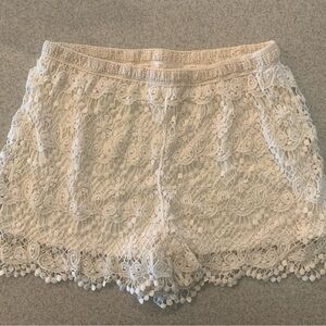 Cream knitted shorts, with lining